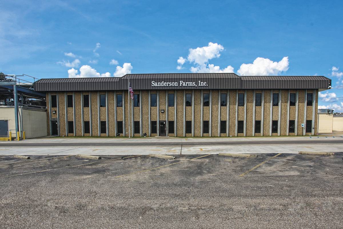 Collins, Mississippi Complex WayneSanderson Farms®